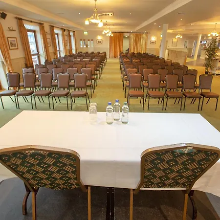 Peacockes Maam Cross