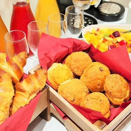 Peacockes Maam Cross