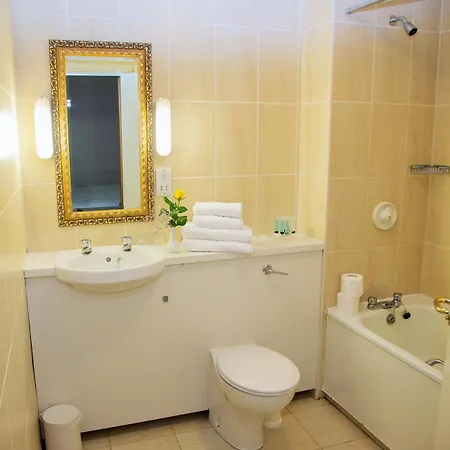 Peacockes Maam Cross