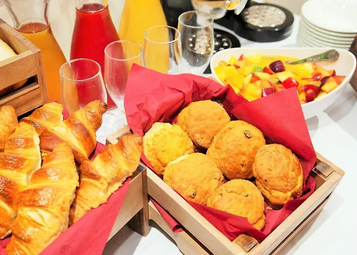 Peacockes Maam Cross