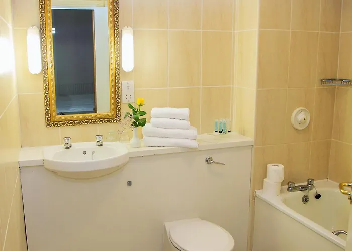 Peacockes Maam Cross